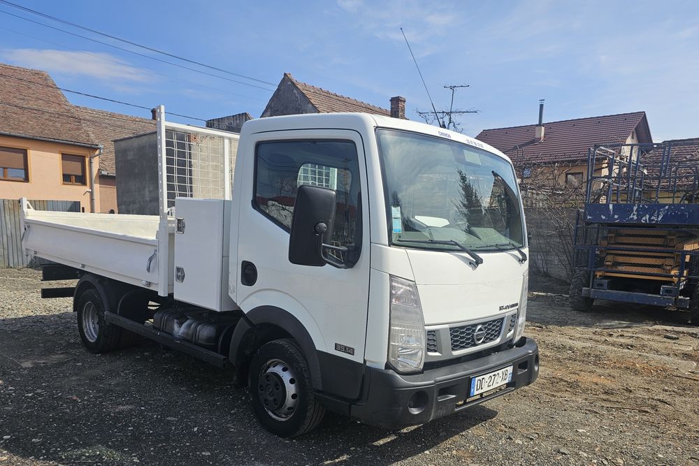 Nissan Cabstar basculabil,  an 2014
