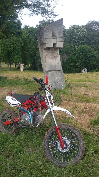 Vând sau schimb cross 125