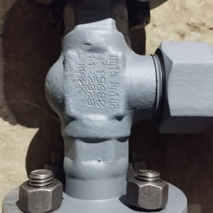 Задвишка стальная