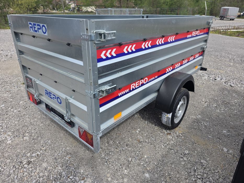 Remorca  2400 x 1250 x 780 mm basculabilă 750 kg