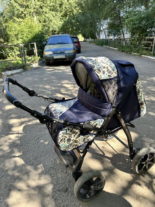 Продам отличную коляску