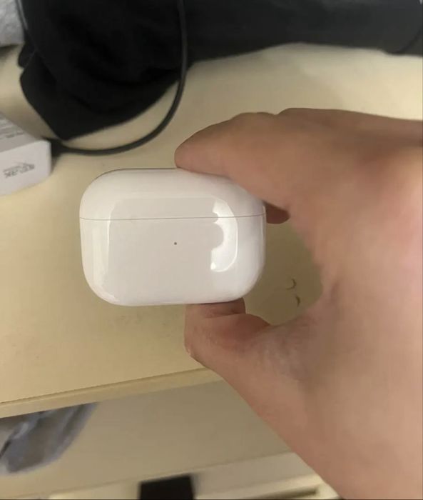 Продам кейс airpods pro 2