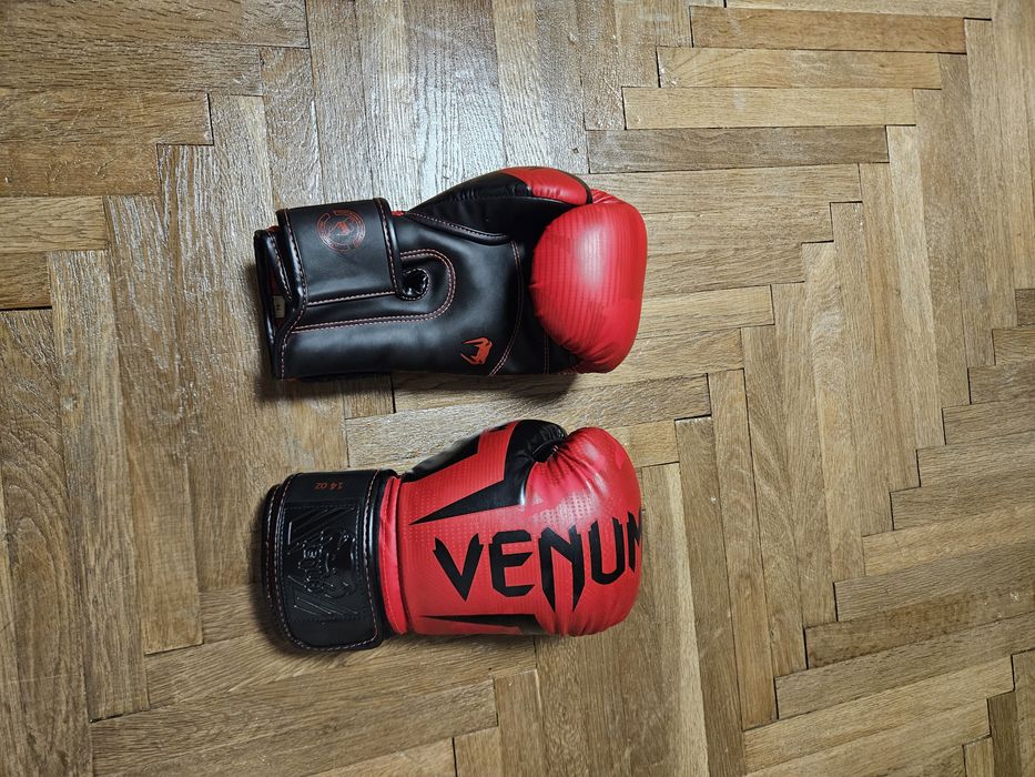 Manusi Venum Elite