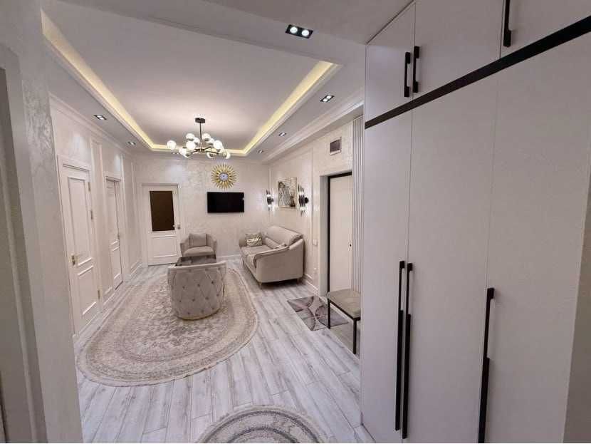 Salamatina, 5/6/10, 103м2 Ориентир: Улица Саламатина; дом 7 срочно !!