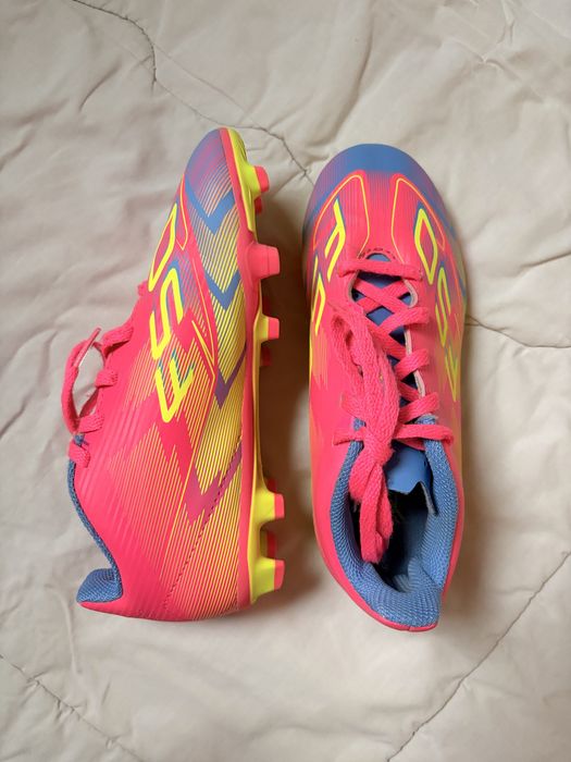 Adidas бутонки като нови размер 32