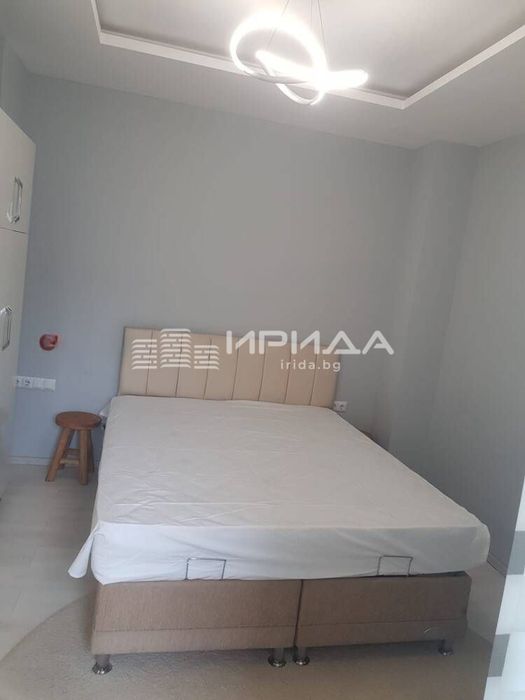 Тристаен апартамент до НДК!