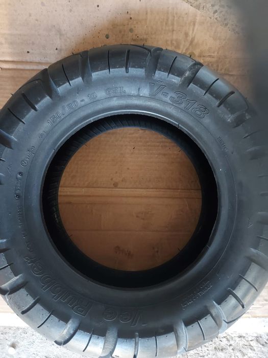 Vând cauciucurii pentru motoreta