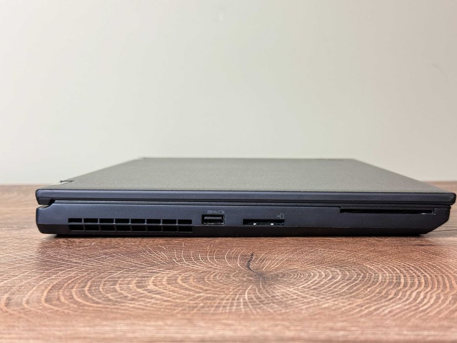 Лаптоп Lenovo Thinkpad  P52 | P53/ i7-8750H/ 16GB/512GB NVMe/15,6" FullHD/ QUADRO P1000 HDMI