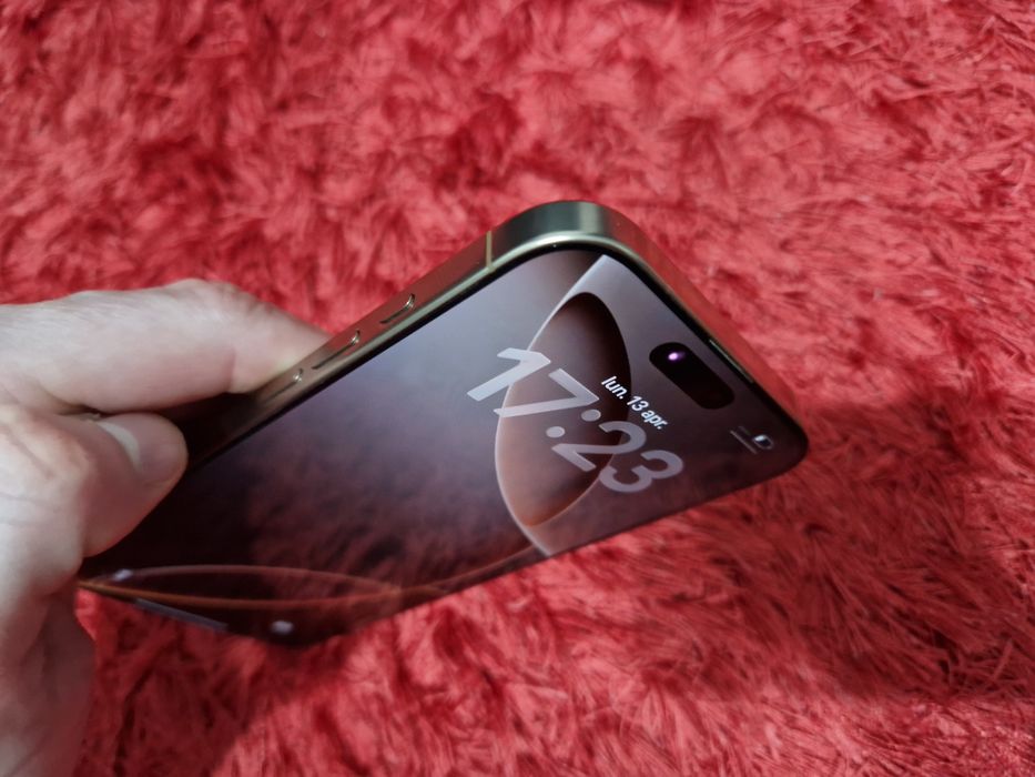 -Iphone 16Pro Max, ca Nou 256Gb 8Ram Desert Titanium impecabil bat:93%