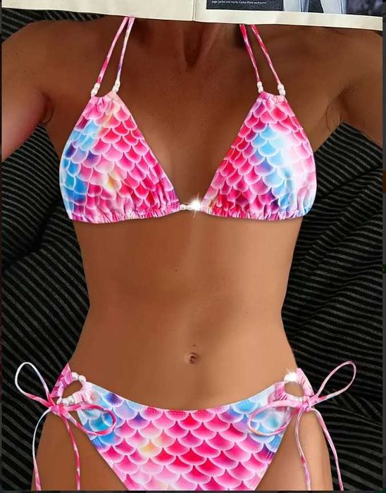 Красив бански от две части