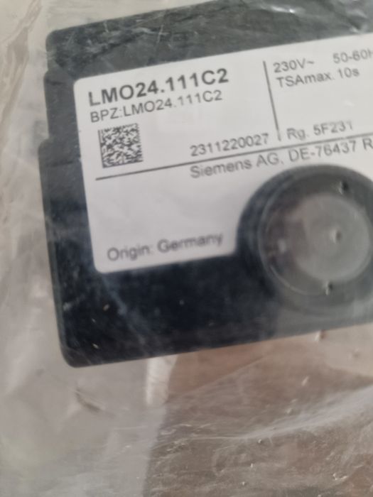 Automat ardere SiemensLMO24111CW