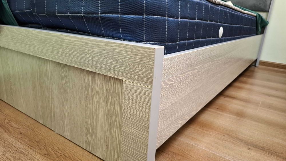 Кровати 2 штуки подростковые с матрасом