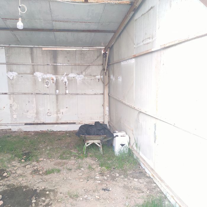 Închiriez convenabil spatiu comercial