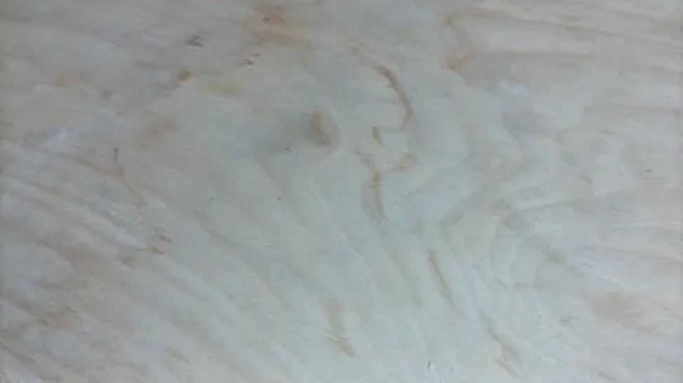 Кухненска маса .