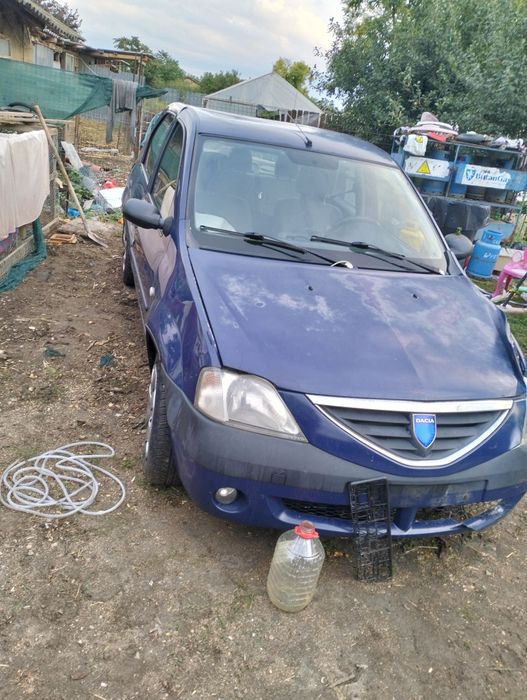 Dacia logan 1 avariată