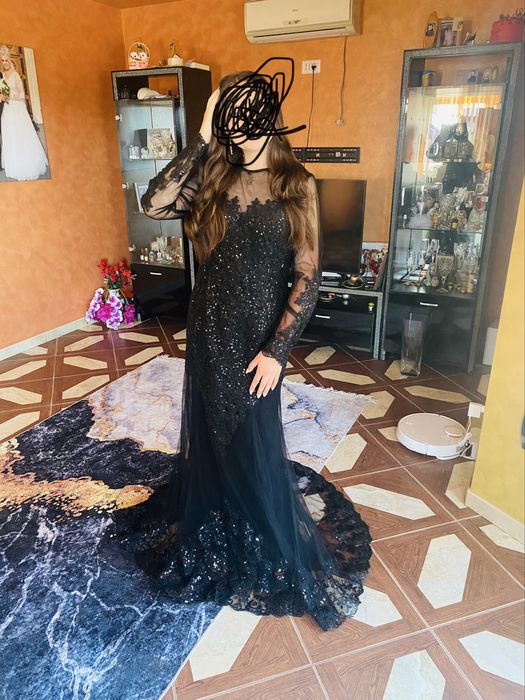 Vand rochie eleganta de seara