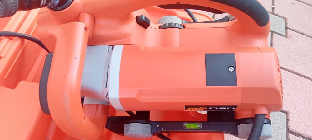 Freza pentru canelat spit D90