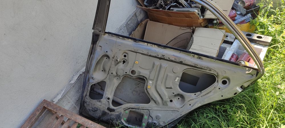 Дверь Камри 40. 2007