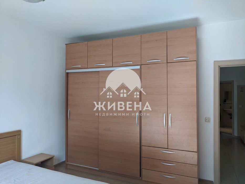 Отдава под наем 4-стаен апартамент в м-т Траката, Варна