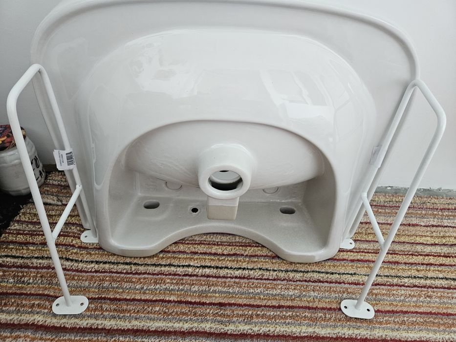 Chiuveta / Lavoar nouă, 55cm cu suporți, 190 lei,neg.