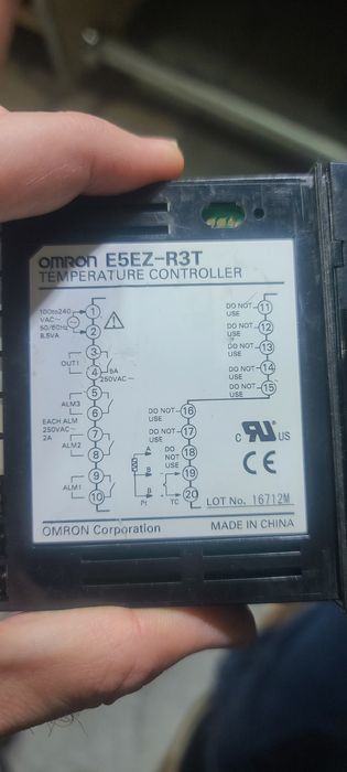 Терморегулятор omron e5ez-r3t