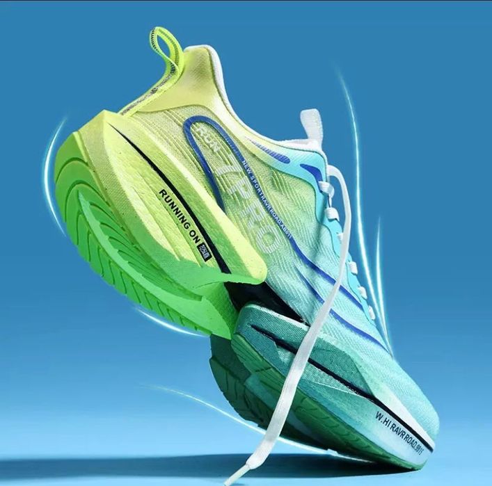 Беговые кроссовки