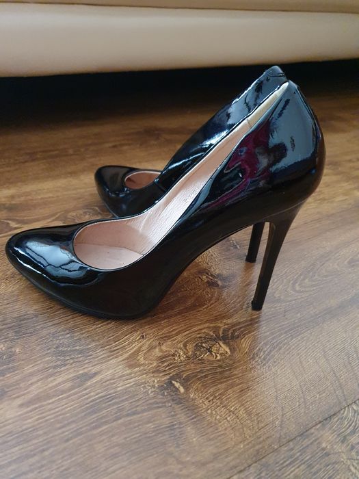 Туфли лакированные