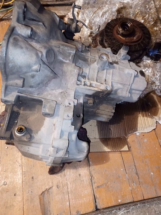 Продаю МКПП на Митсубиси