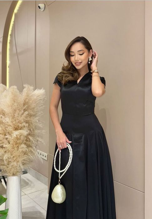 Продам срочно шикарное платье