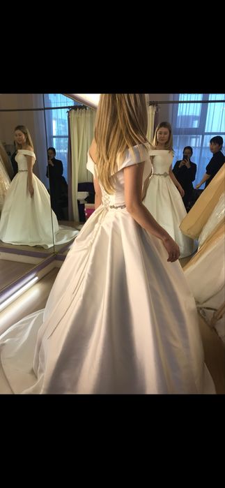 Свадебное платье 30000