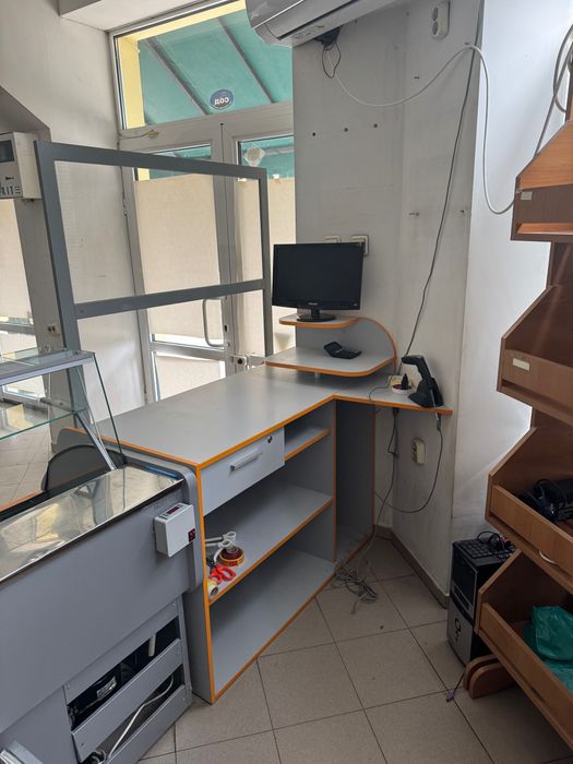 Дава се под наем Магазин в Горна Оряховица - 50 кв.м за 348.84 € - Снимка #1