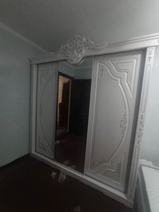 Spalniy mebelniy garnitur kompleks