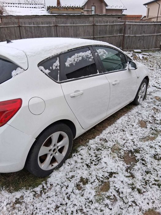 Opel Astra J Hatchback 2.0 CDTI A20dth