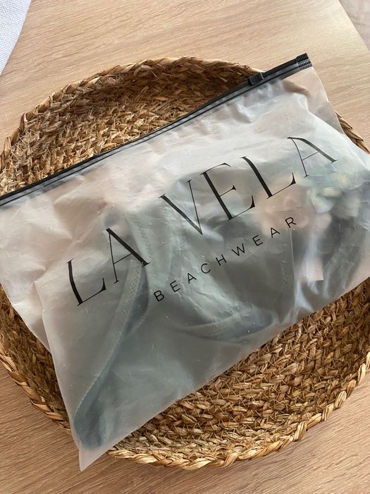 Lavela Бански две части
