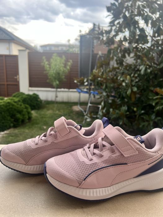 Adidași Puma superbi fete, roz, mărimea 34