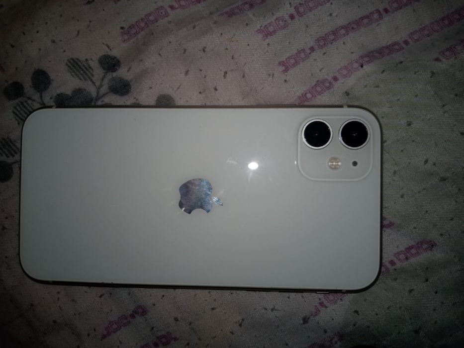 Айфон 11 сатылады