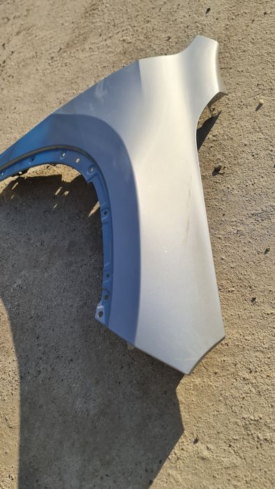 Aripa dreapta fata BMW X1 U11 far armatura bara