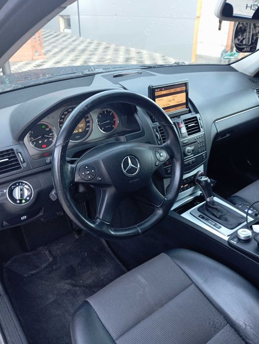 Vând sau schimb Mercedes-Benz W204