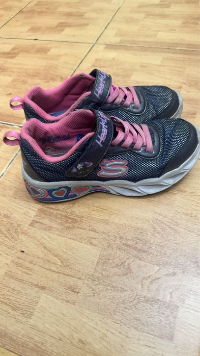 Кроссовки для девочки Skechers,размеры 35,22