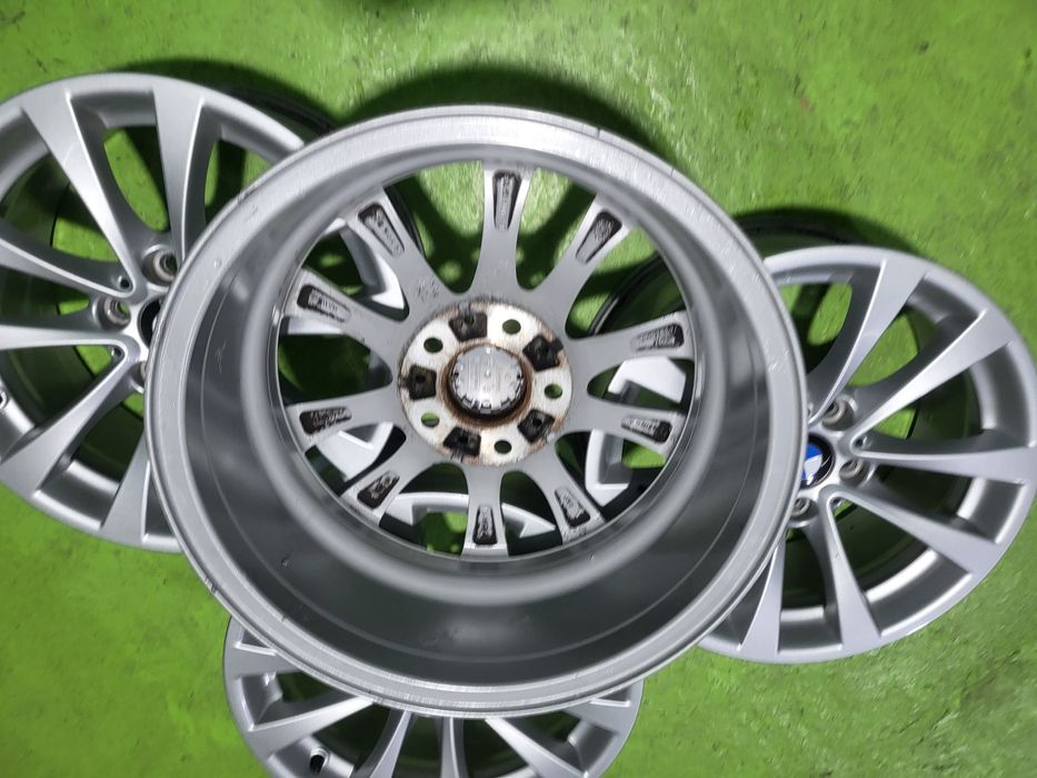 17 5x120 Bmw F30 F31 лети джанти 5х120 бмв ф30