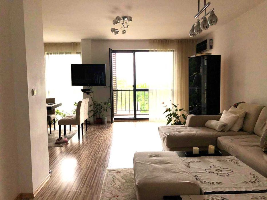 Дава се под наем Четиристаен апартамент в Варна, Морска градина - 130 кв.м за 799 € - Снимка #2