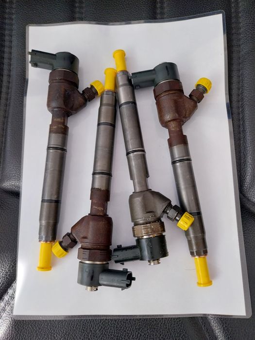 Vând  set injectoare Kia motor D4FB și radiator ulei