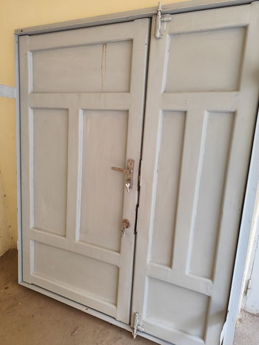 Темир эшик Российский 2х1.60 срочно сотилади