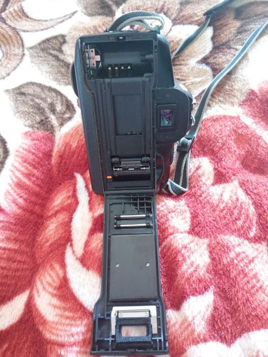 Cameră de fotografiat Canon EOS 850