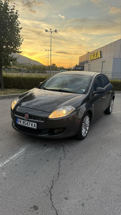 Продавам Фиат Браво