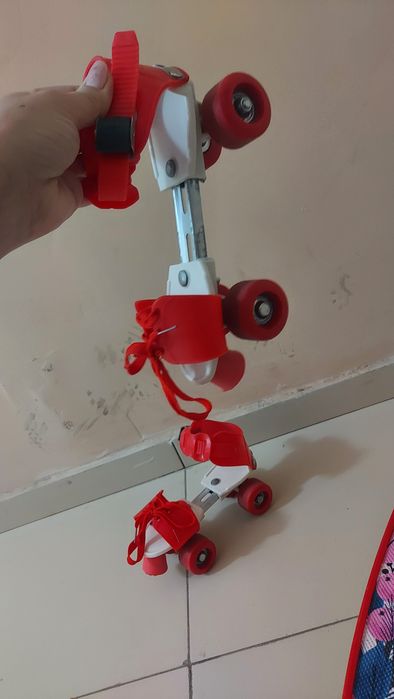 Продам роликовые коньки и скитборд