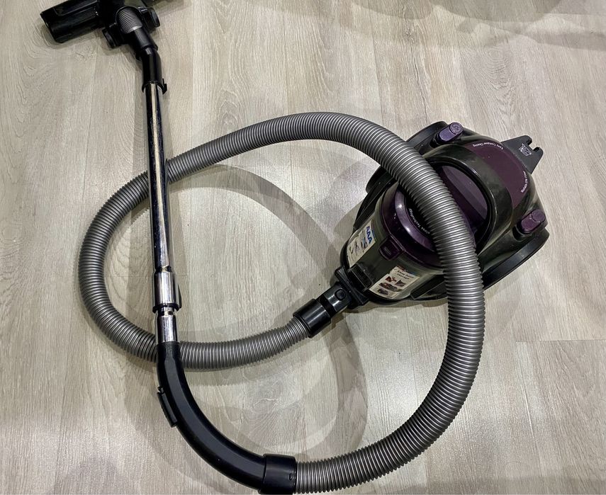 Продам Пылесос Bosch