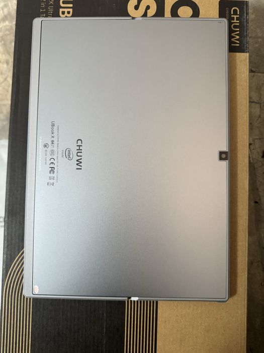 CHUWI UBook X – Tabletă 2 în 1 cu tastatură și stylus