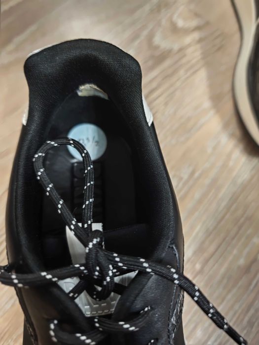 Дамски сникърси DKNY