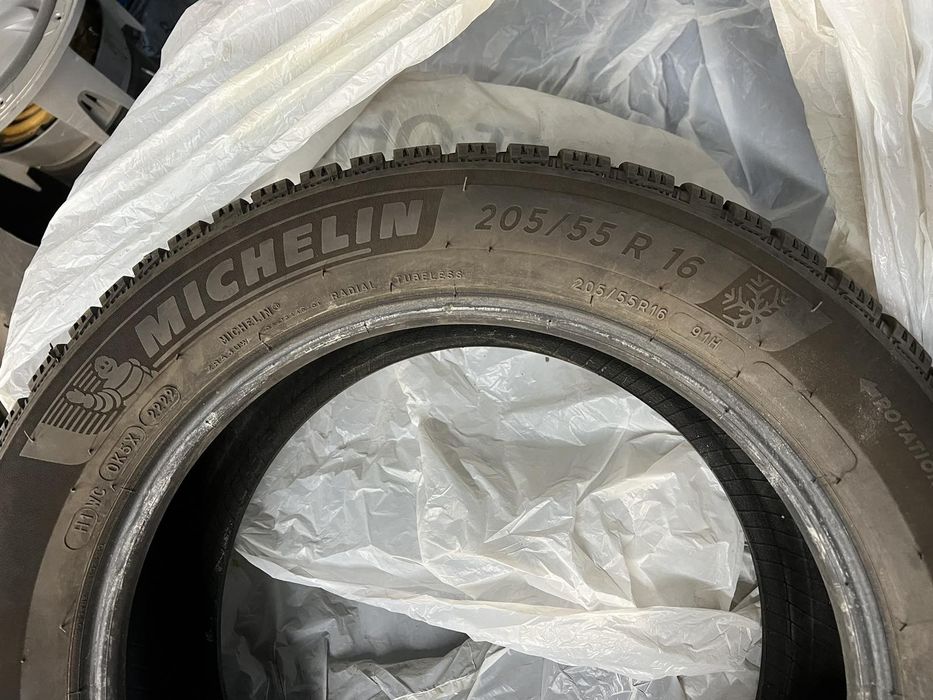 Гуми  Отлично състояние